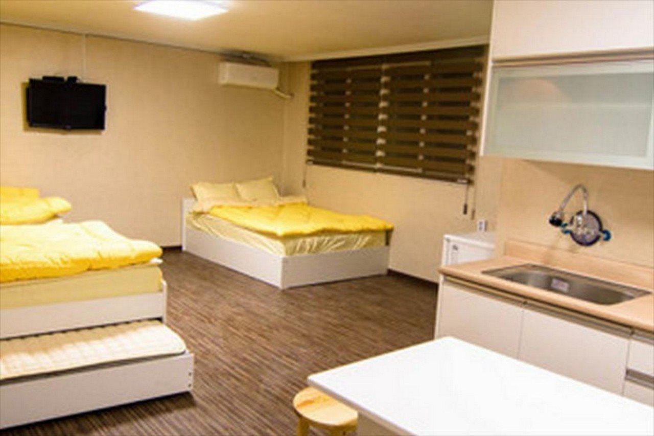 Yakorea Hostel Hongdae Seoul Ngoại thất bức ảnh