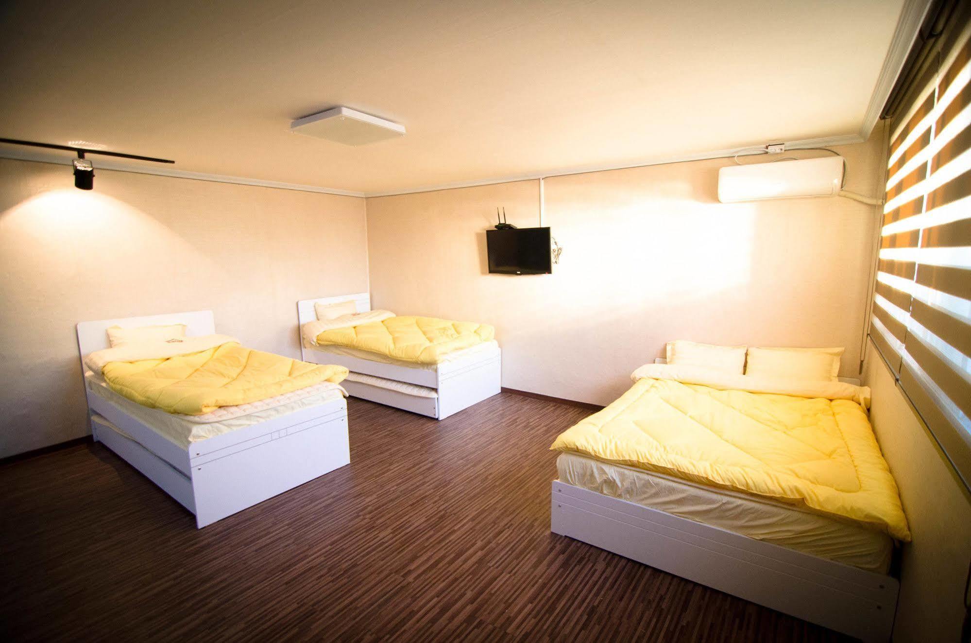 Yakorea Hostel Hongdae Seoul Ngoại thất bức ảnh