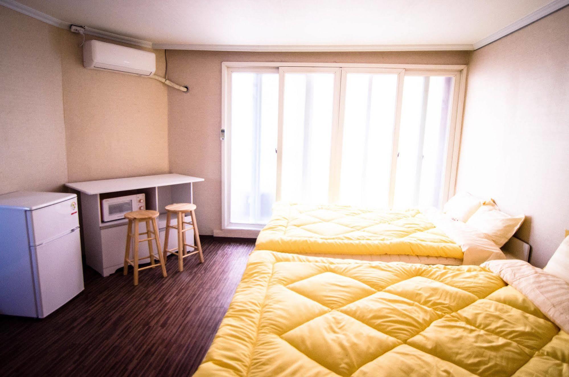 Yakorea Hostel Hongdae Seoul Ngoại thất bức ảnh
